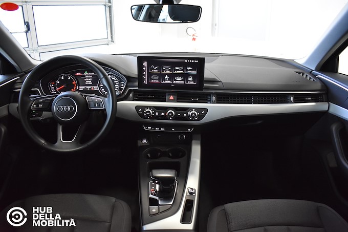 AUDI A4 Avant 40 TDI S tronic Business